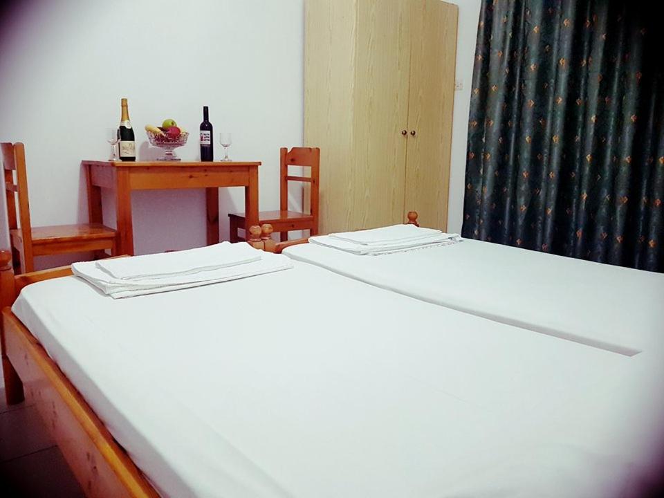 Chrisanthi Studios room 1